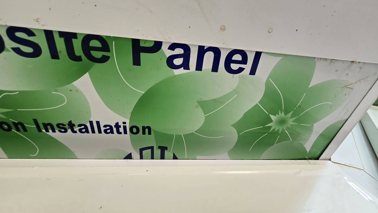 كاونتر تزكام مستعمل قياس 2 متر مع سنك قياس 1 متر يحتاج شغلات بسيطه اللون اخظر مشجر نفس الصور مغلف لاسق ابيض
السعر 375 وبي مجال المكان القشلة ***********
