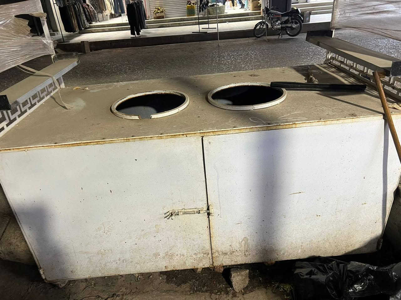 السالسلام عليكم
يوجد عربانه لبلبي تزكام للبيع السعر 250 الف وبيها مجال لليشتري
***********
