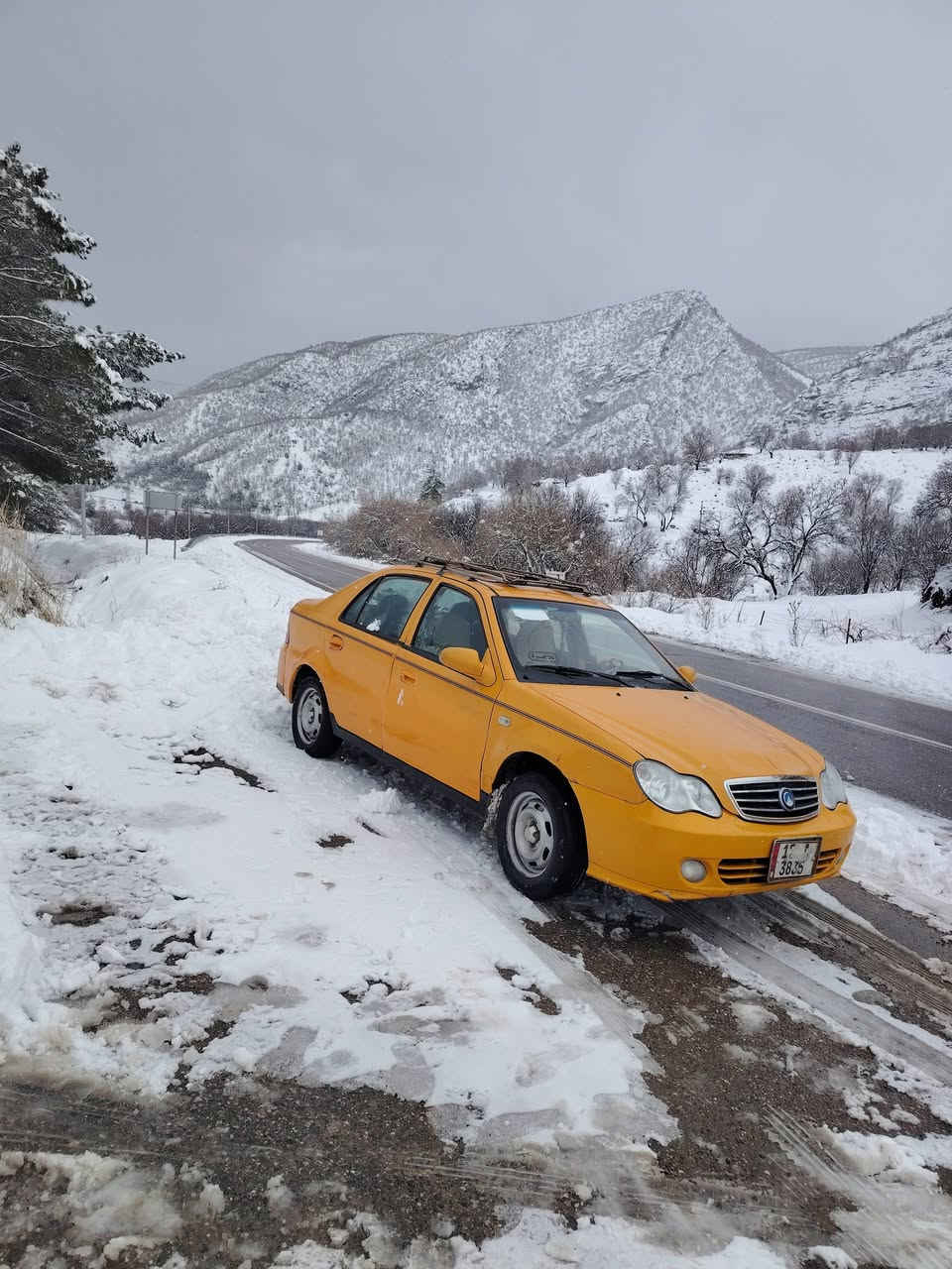 سيكي ٢٠١٣كاربون جديد تحويل في الموصل هيئه وغرامات مصفره هذا رقم الموبايل *********** المكان في الأيسر الموصل
