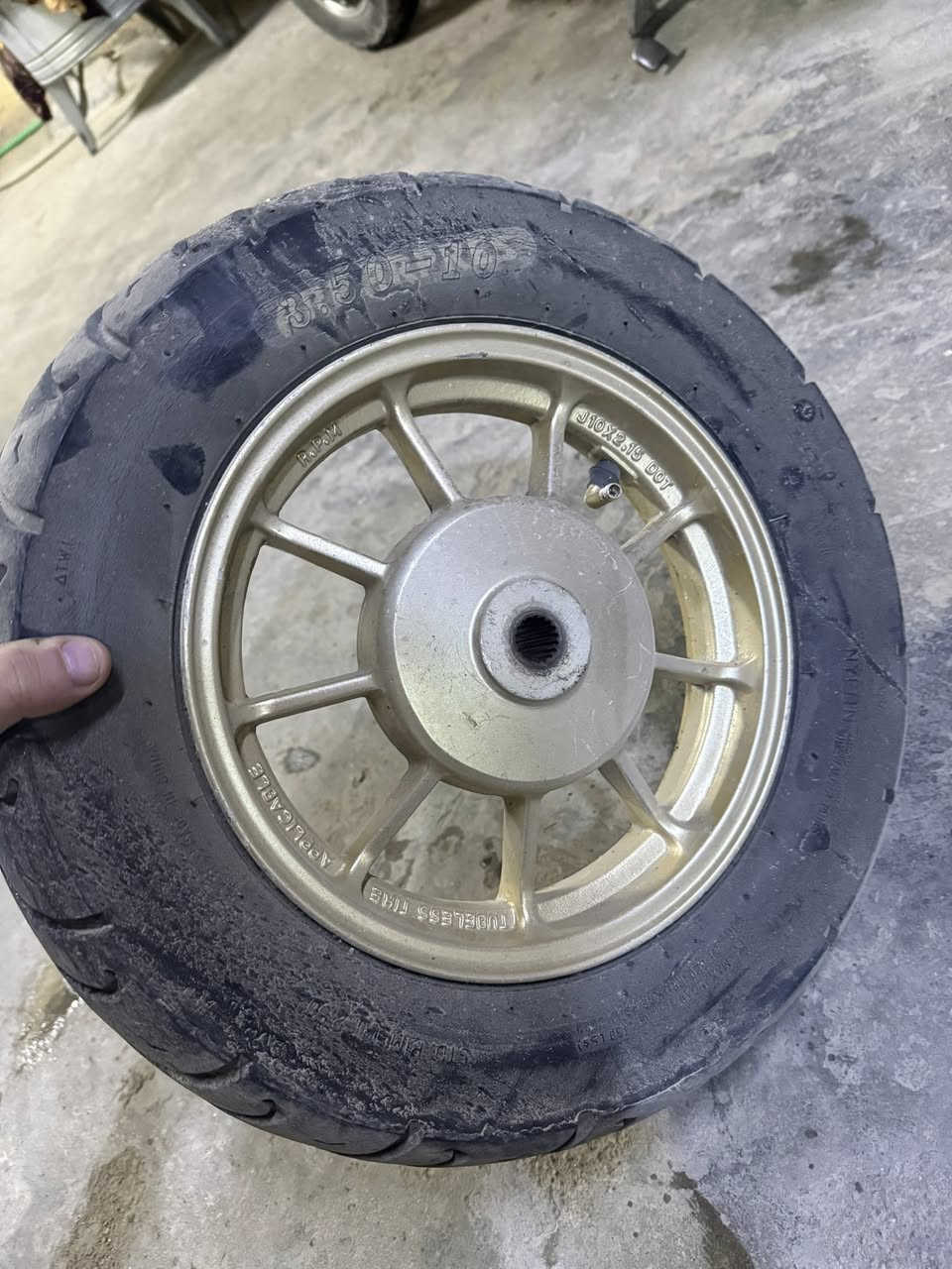 اقراض للبيع ماكس و سكنس اي ستفسار اتصال واساب ***********مكاني بصره توصيل ما عندي كلمن و سعره لحد يصير لوتي
