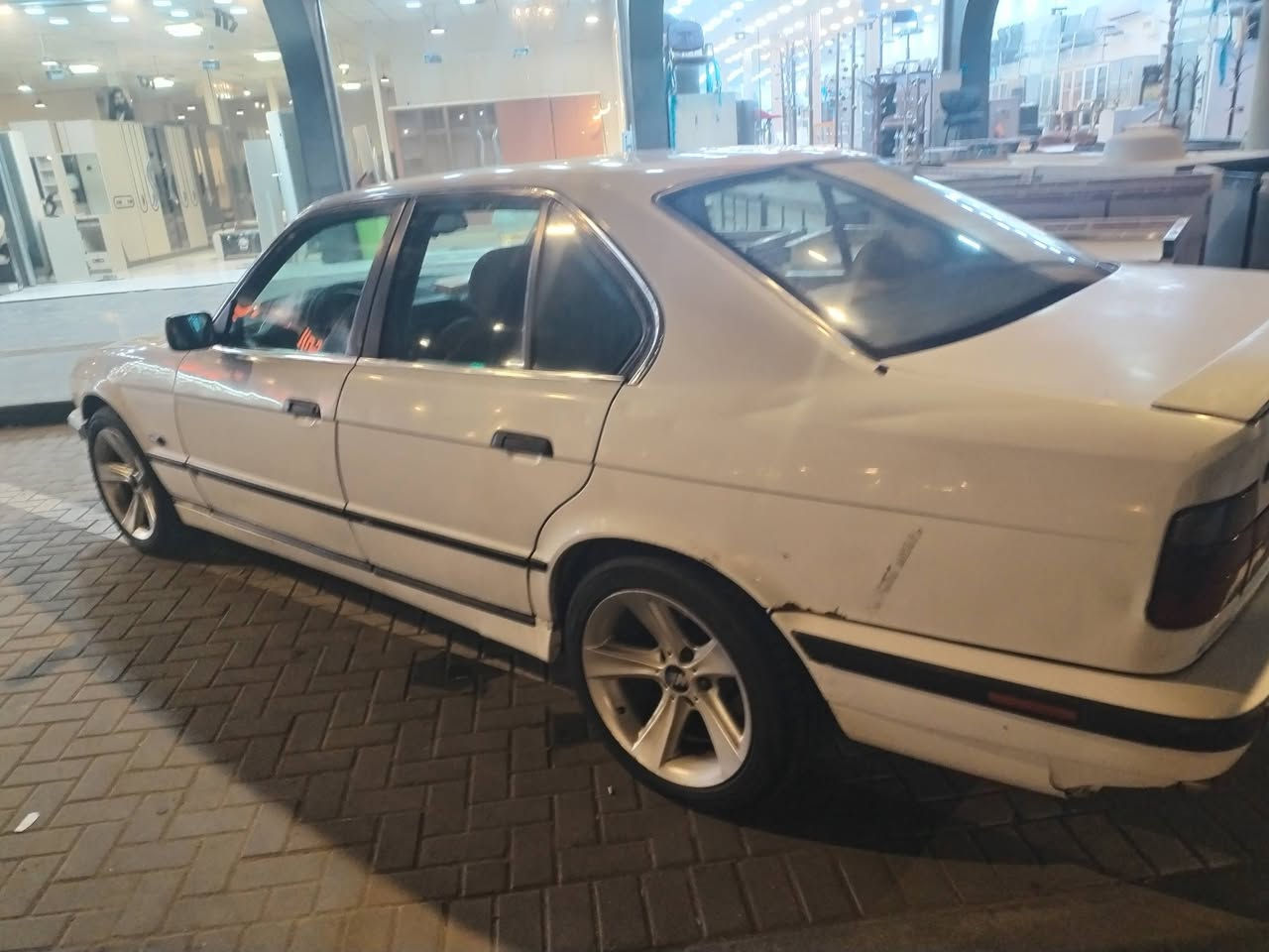 سلام عليكم بي ئم 530 حجم 8سلندر للبيع العنوان البصرة *********** لتواصل
