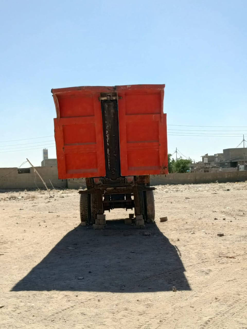 سلام عليكم
عربانه البيع شاصي، مكفول. من الفطر ومن تجيه عوزه بس بنزاته ناكير16صب 

المكان طريق كربلا نجف عمود 200

سعر 67وبيه مجال

***********
