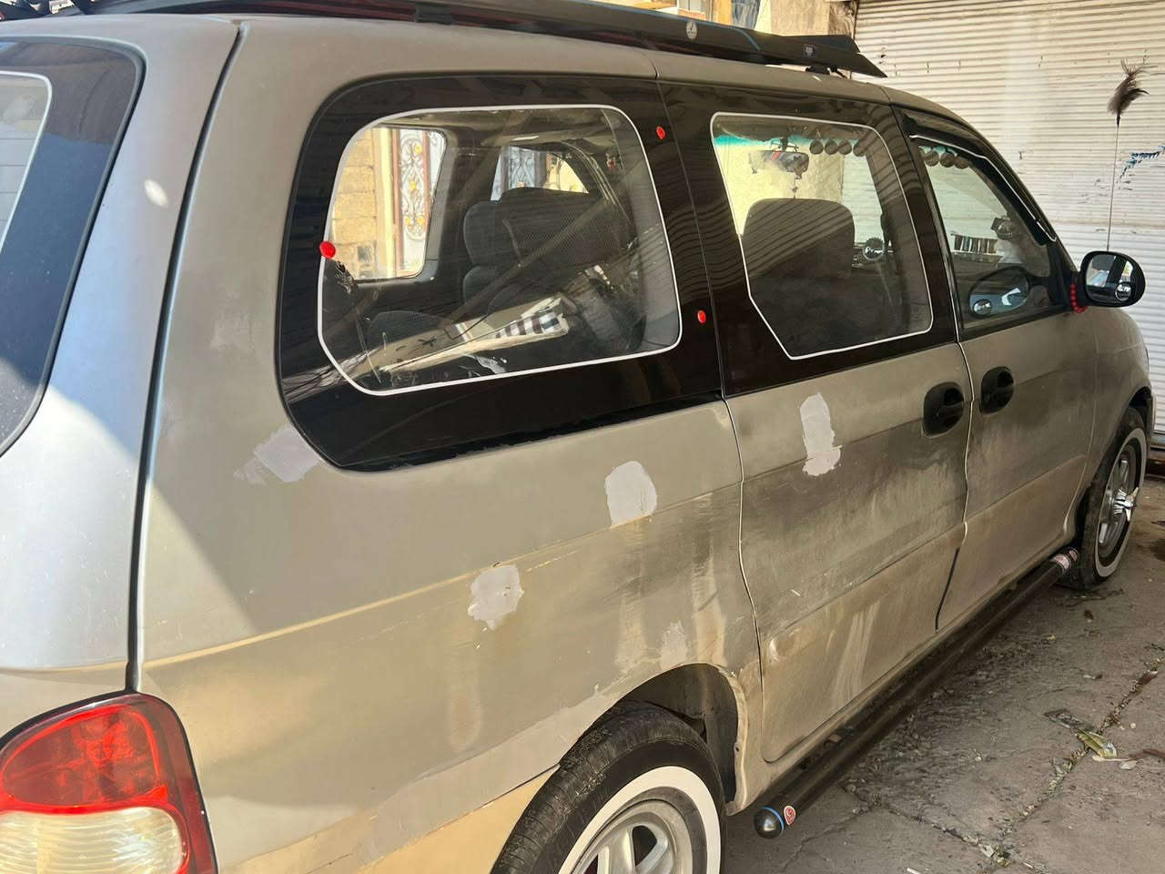 كيه كرنفال موديل 2000 رقم كركوك مابي نقص سيارا جديدا
بس يحتاج صبغ كجماليه بدون ضربه سيارا 
السعر 65 بي مجال قليل رقم هاتف ***********
