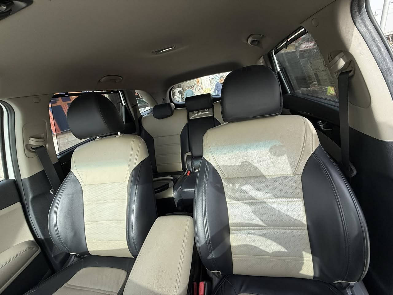 كيا سورنتو
2020
مكفوله كفاله عامه
دبل. شباج 
بصمه 
شاشه حساس مامي خلفي
مكينه 6 سلندر 
بردات ابواب
دبل. لد
باب. خلفي. كهرباء 
سعر 260 وبيه مجال
***********
***********
