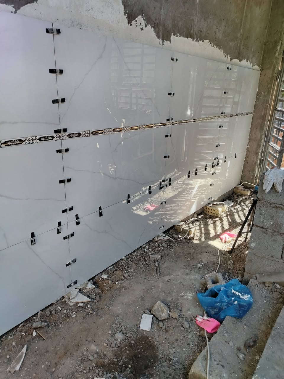 سلام عليكم خلفه البخ سيراميك بكفت نواعه درجة وله  بسعار مناسبه ***********
