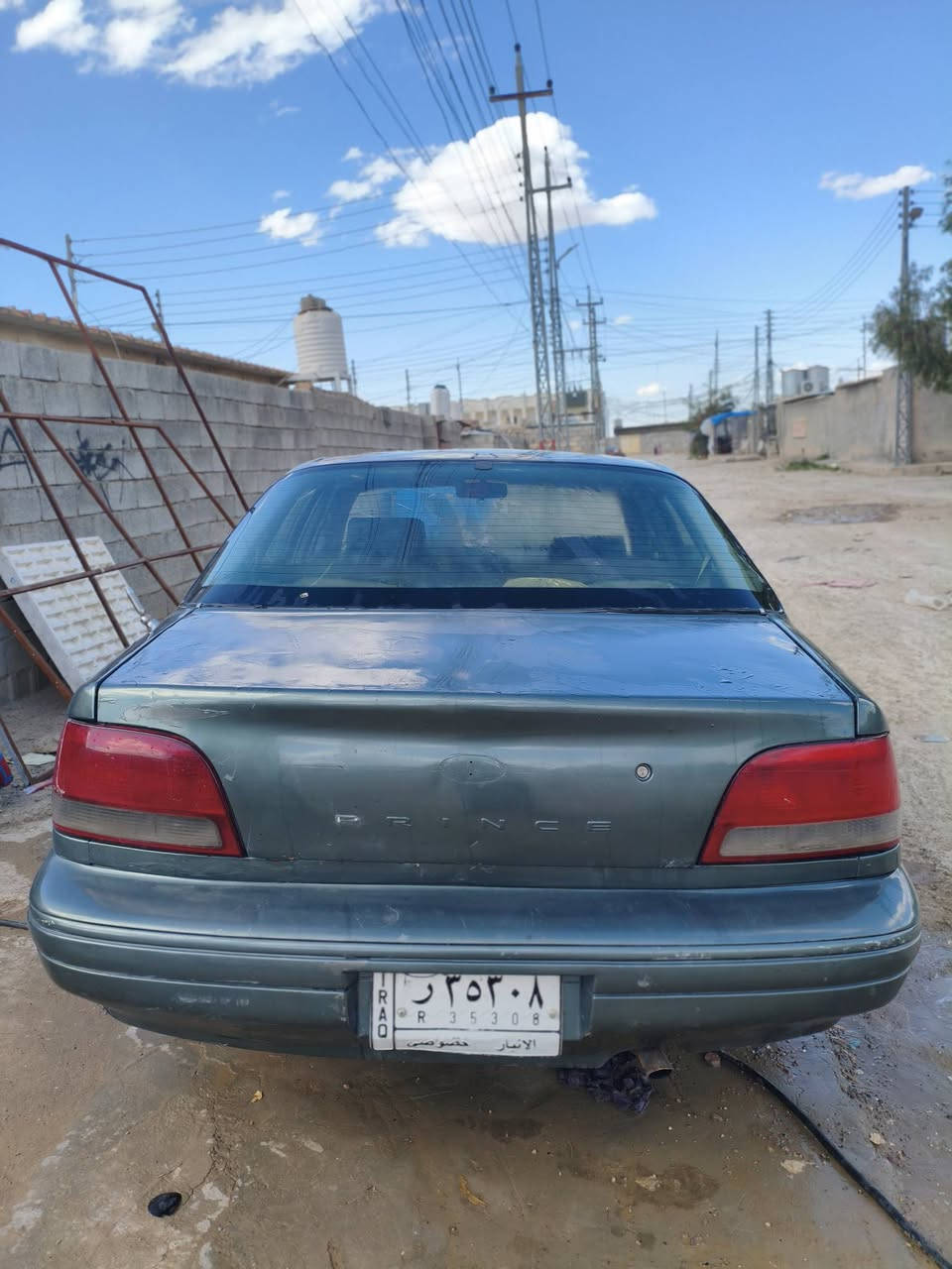 السلام وعليكم للبيع دايو برنس موديل 96 سنويه خضره ماشي بيها معامله باقي ع بصمه السعر ٢٠ وبيها مجال قليل مكاني صلاح الدين تكريت هاتف*********** سياره جاهزه احله من صوره غرفتها حلوه مع شاشه
