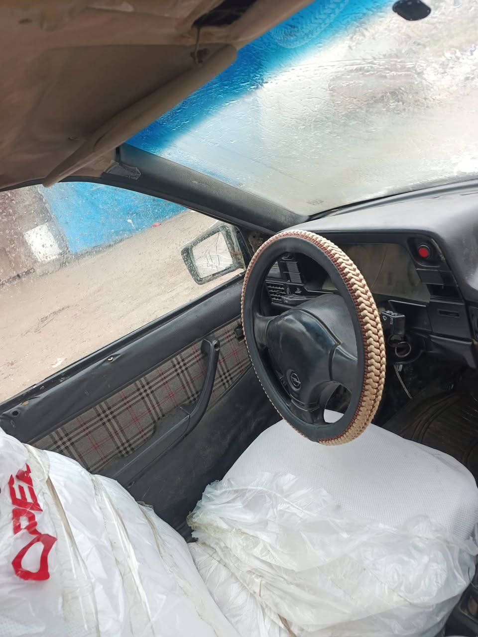 كاديت للبيع موديل 91 شرط التحويل كربون بنزين بيها السعر 21 وبيماجات شيء قليل بيع مستل***********🌹***********
