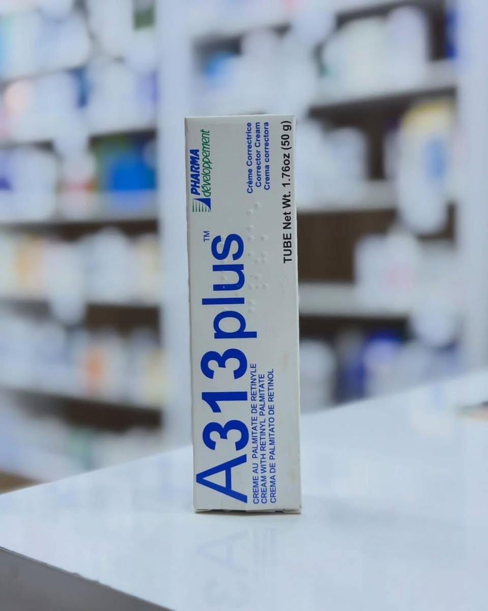 🔥 المنتج الأكثر طلباً واللي البنات دايماً يسألن عنه! بديل الحقن للنضارة الفورية 💉✨لو بشرتچ تعبانة، باهتة أو بيها تصبغات…
الحل وصل 🤍

🌟 عصارة A313 ريتينول الفرنسية 🇫🇷A313 Crème au Palmitate de Rétinyle
أقوى علاج لتجديد خلايا البشرة وإرجاع شبابها ✨💊 كريم فيتامين A ، كريم فرنسي شهير للعناية بالبشرة يحتوي على مشتقات فيتامين A (الريتينول): يساعد في تقليل التجاعيد والخطوط الدقيقة. ويعزز تجديد الخلايا ويحفز إنتاج الكولاجين. ويستخدم لتوحيد لون البشرة وإعطائها النضارة والإشراقة. يجب استخدامه ليلاً بكمية قليلة جداً، ويفضل مع كريم مرطب. غير مناسب للاستعمال مع الشمس مباشرة، ويفضل استخدام واقي شمس نهاراً

يوصي بيه أطباء الجلد لعلاج:
✅ التجاعيد والخطوط الدقيقة
✅ التصبغات والكلف
✅ آثار الشمس
✅ حب الشباب
✅ تهيّج وإجهاد البشرة
💎 شنو فايدته؟
🔹 يحفّز إنتاج الكولاجين
🔹 يسرّع تجديد خلايا الجلد
🔹 ينظّف المسامات ويقلل حجمها
🔹 يخلي البشرة صافية، مشدودة ولمعتها صحية ✨
💥 النتيجة؟نضارة فورية ✨بشرة ناعمة ومشرقة وجه يلمع بدون حقن، بدون فلتر 😍
📍 ملاحظة مهمة:
❌ ممنوع استخدامه للحامل أو المرضع

🚘يوجد خدمة توصيل لجميع محافظات العراق  🚘


**إذا كنت صاحب هذا الإعلان وتريد حذفه لأي سبب، رجاءا أرسل رسالة إلى الدعم الفني**