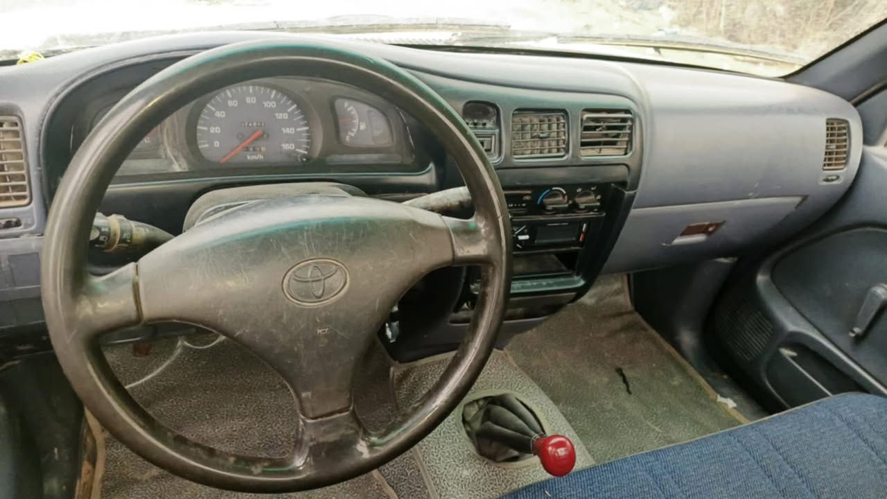 السلام عليكم تيوتا بيكم موديل 2000 اوربي كير ومكينه خير من الله شاصي مكفول البدي شوف العين نضيف جدا تخم تاير جديد باتري جديد السيارة بسمي تحويل ثاني يوم مكان السيارة ميسان العمارة للاستفسار الاتصال *********** ‬
