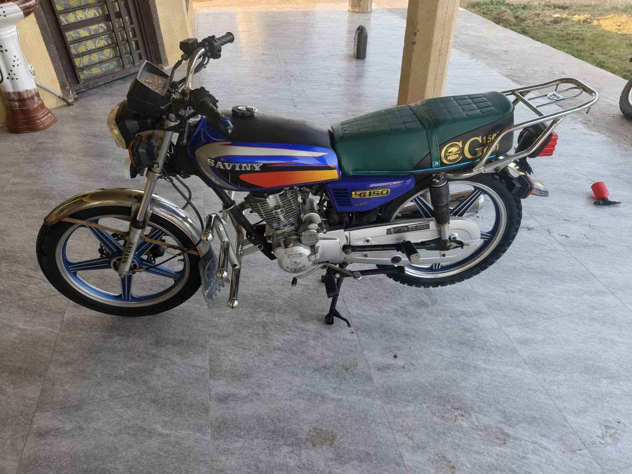 السلام عليكم شباب دراجه للبيع موديل 2020 دراجه كفاله عامه كهربائيات كلها شغاله السعر450 وبيها مجال العنوان الدجيل ***********
