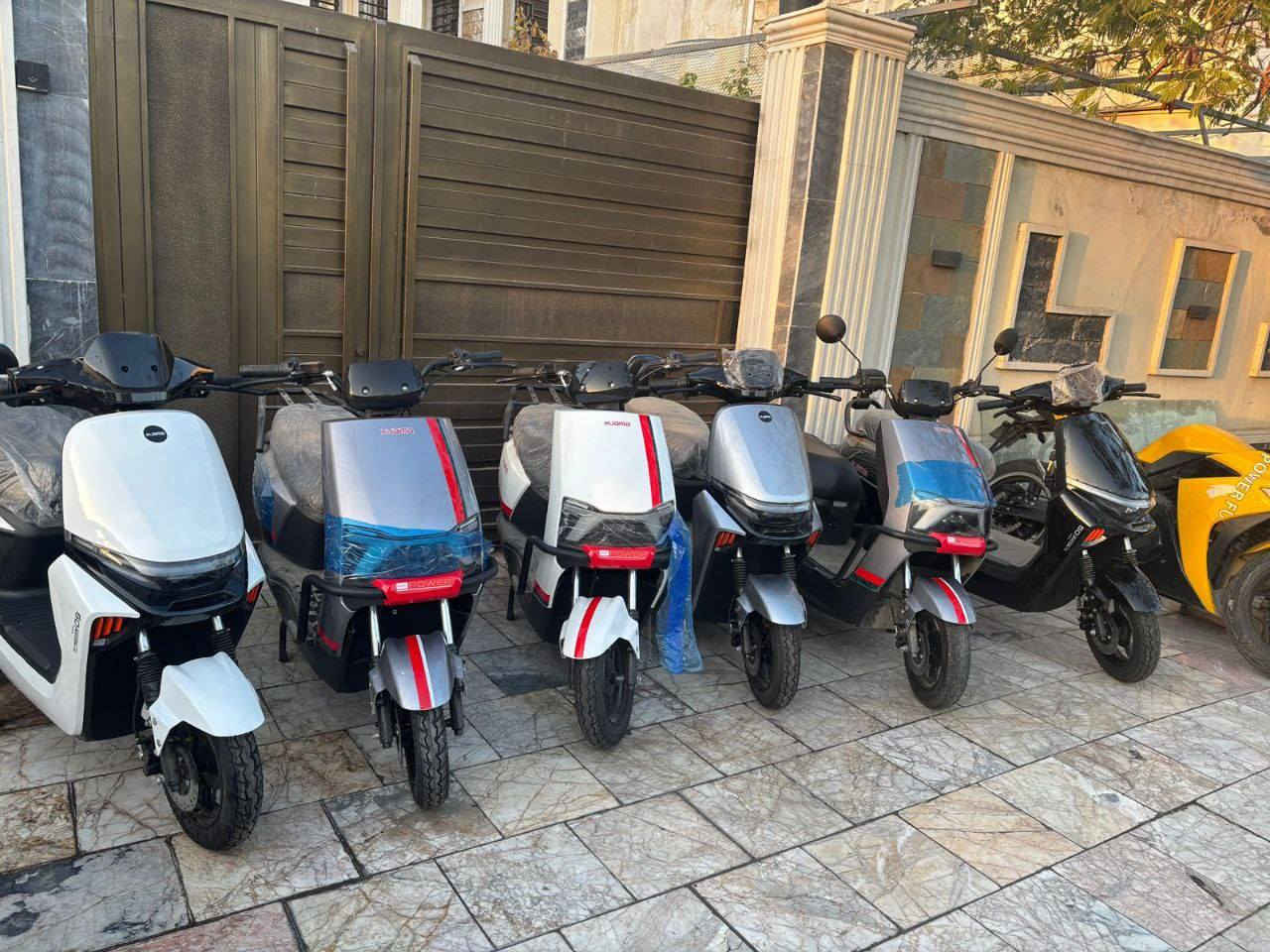 ✅عرض خاص من كواما 

⚡ دراجة كهربائية تقلب الموازين! 🚀 بمواصفات أوروبية و6 بطاريات قوية 🔋 سرعة تصل إلى 75 كم/س و3 سرعات ⚙️ نظام رجوع للخلف وأمان 360° 🛡️ إشارات LED قوية وإطارات كبيرة 🛞 مثالية للتوصيل والاستخدام اليومي 🎁 بوكس دليفري هدية 📦 توصيل لكل العراق 💥 سعر منافس 📩 للطلب: ***********

📌العنوان. بغداد الحرية دور نوب الضباط
للحجز والاستفسار أرسلوا رقم وعنوان يوصلكم طلبكم لباب البيت
