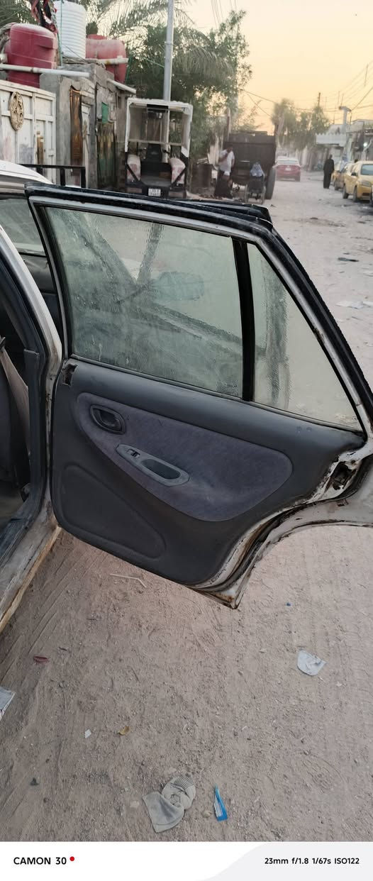 السلام عليكم دايو فراشه ٩٦ محرك مفتوح جديد لا صرف ولا بخار  كير عادي جديد حد اديه  نضيفه رقم نجف الماني شرط التحويل مالكها بالنجف كهربائيا كلها شغاله 
سياره خدمه ومال عمل سعرها 12 ورقه 12 ورقه قفل 
*********** اتصال

***********واتساب
