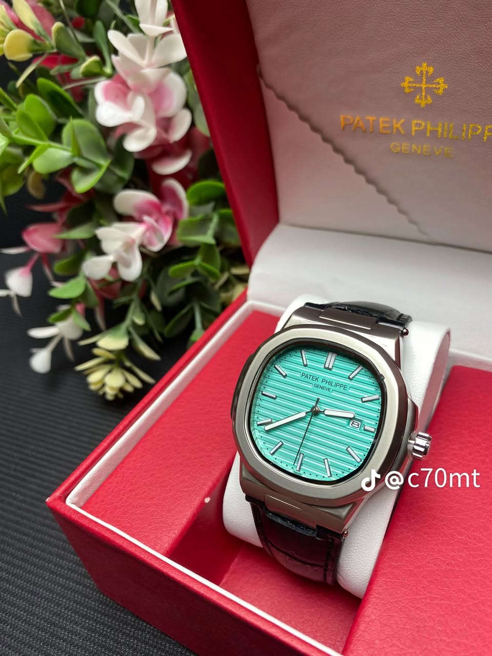 للحجز واتس ‭0773 634 5518‬
تـوجـد خـدمـه تـوصـيـل
