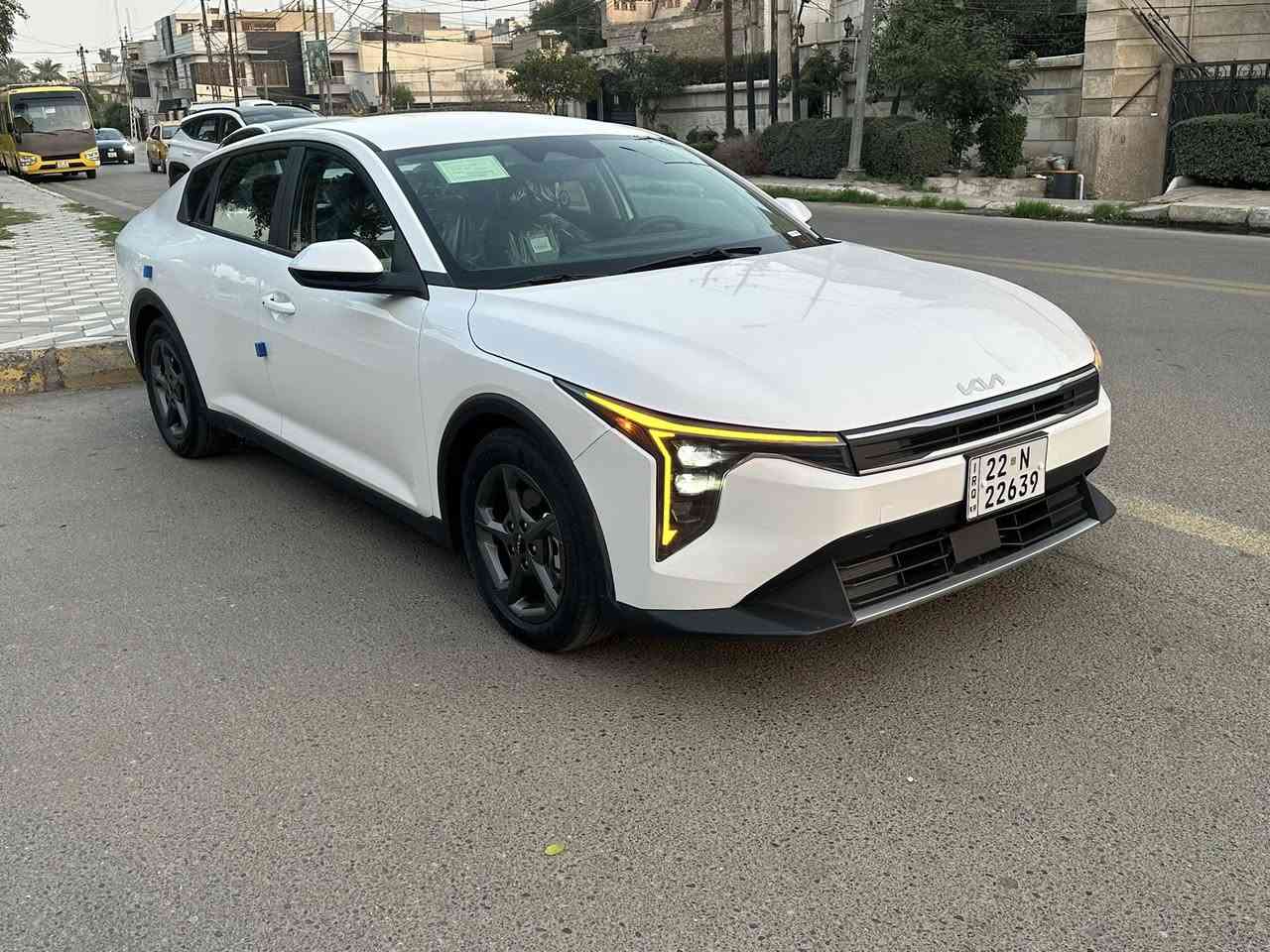 سلام عليكم للبيع كيا K4 وارد امريكي موديل ٢٥ ماشيه ٣ الف حادث موضح بالصور جاملغ خلفي وقبق صندوك بدون دواخل بدون ايرباك مكفوله لا شاصي ولا حوض مواصفات LX نص فول بصمه مكاني بغداد الكاظميه السعر ١٨٢ وبي مجال للشراي يتصل ***********
