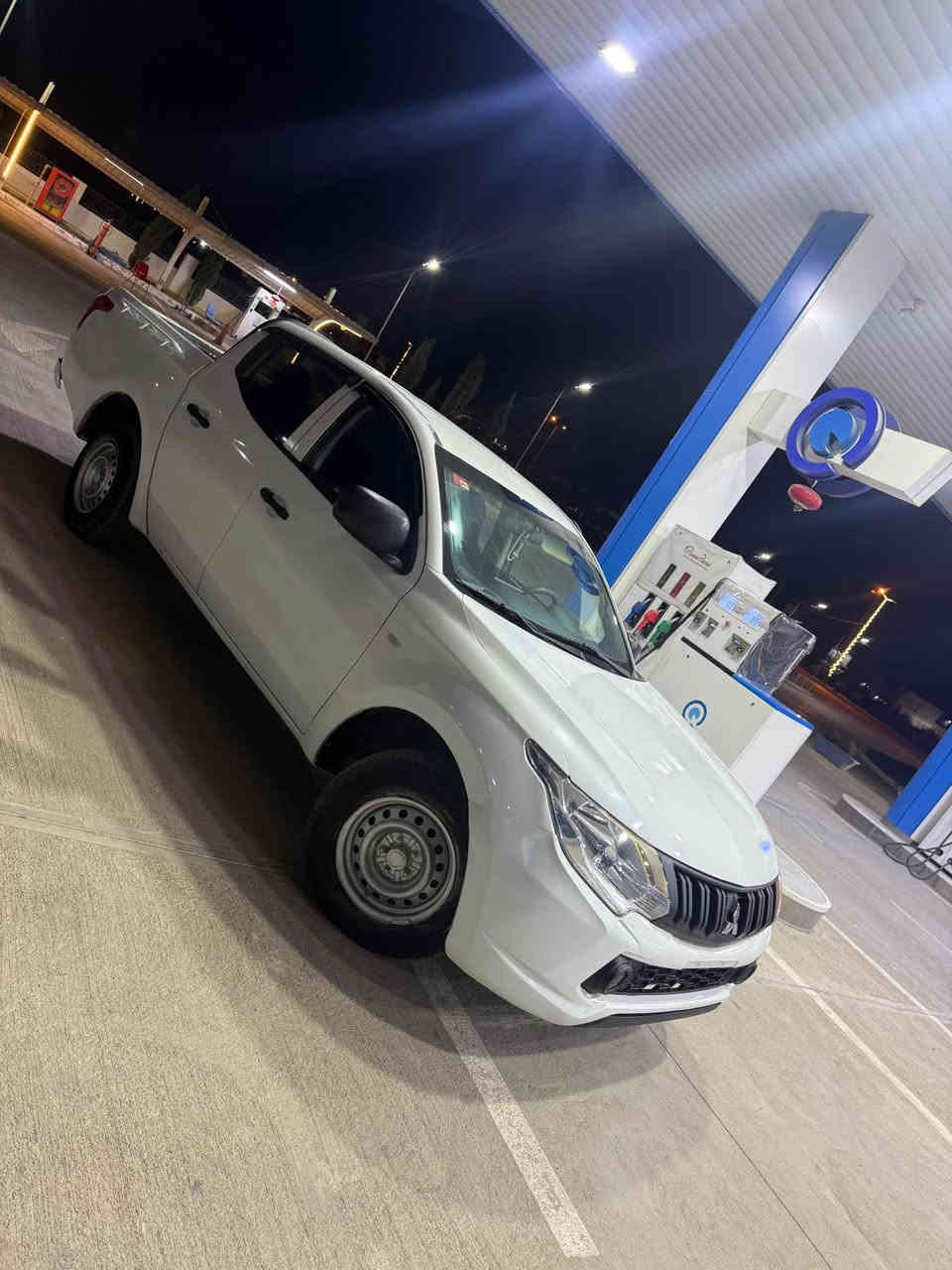 بروایەقەزافی بەنیزن مۆدیل ٢٠١٦بۆ فرۆشت
  براویە
گێرو مەکینە و 
تەبریت تەقەو ڕەقە بەشەرت 
سەیارەکە نمونەیە لە جوانی 
چوار تایەی باشی لەژیرە ***********

***********

سـعـرm 📩

گێر و مەکیەنەی بەشەرت 
هیچ کێشەیەکی تێدا رانية, السليمانية
