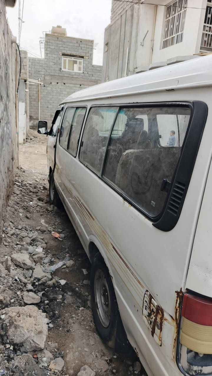 السلام عليكم سياره للبيع موديل 9 مكينه مقفوله جير مقفول مكان ديالى بعقوبه  السعر 47   رقم التلفون***********
