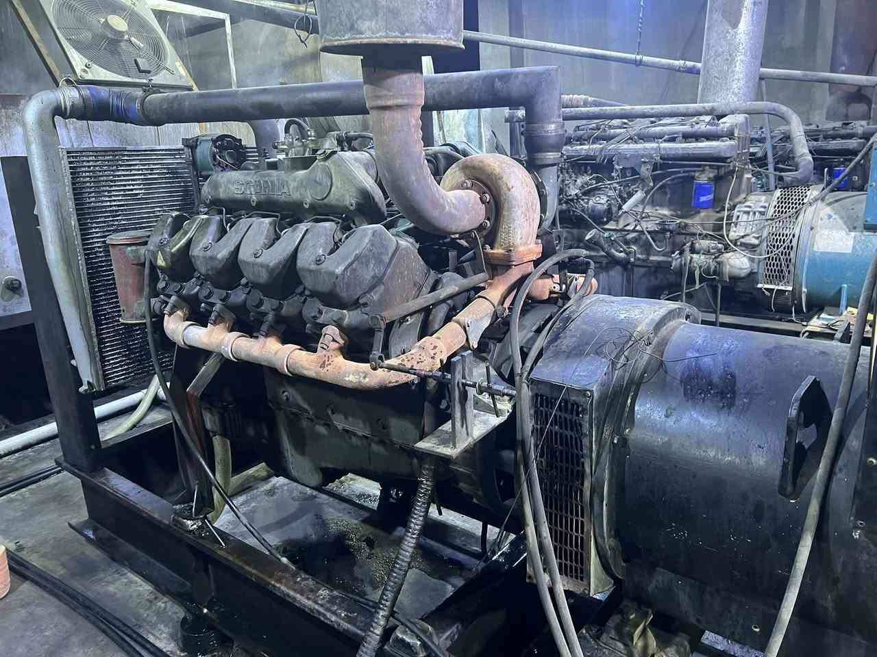 متاح سكانيه ثمانيه ٤٣ صفر عشره ستندر صاطره بستم راس توليد ٣١٣ كيفي سعرها ٦٠ ورقه مكاني لرمادي لشراي يتصل ول موشراي لايتصل ***********
