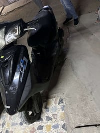 دراجه بريز بغبغا نوزل العنوان بغداد مدينه الصدر الحبيبيه رقم ٠٧٧١١٦٩٥٧...