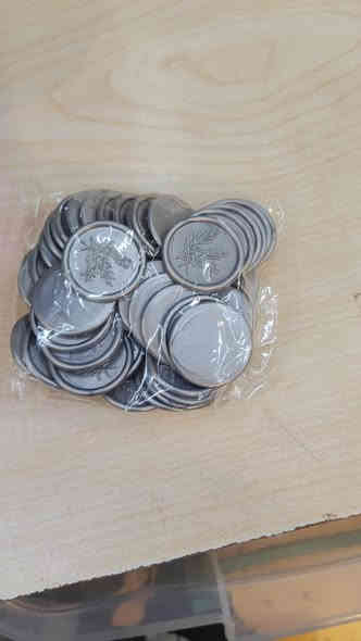 يتوفر التوصيل الى كافة محافظات العراق
شمع حراري للظروف المناسبات بسعر الجملة
سعر الكيس 5250 دينار فقط 🔥🔥
***********
