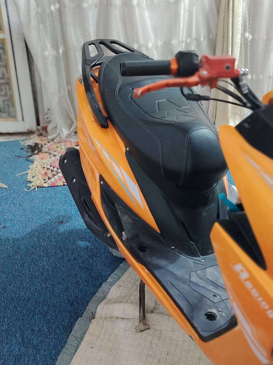 السلام عليكم شباب دراجه للبيع سكنس 750 اوبيهه مجال هاذه رقم الهاتف ***********
