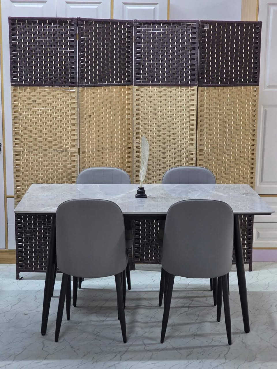 ميز طعام 4 كرسي
السطح مرمر ثقيل درجة اولى💫
الأرجل حديد صبغ حراري💫
كوالتي عالي جداً💫
يتحمل اوزان ثقيلة جدا 💫
المنشأ تركي الأصلي💫
للحجز ولاستفسار مراسله الصفحه🌸
🚛🚛🚛🚛🚛🚛🚛🚛
تتوفر لدينا خدمة توصيل
 كافه محافظات العراق


**إذا كنت صاحب هذا الإعلان وتريد حذفه لأي سبب، رجاءا أرسل رسالة إلى الدعم الفني**