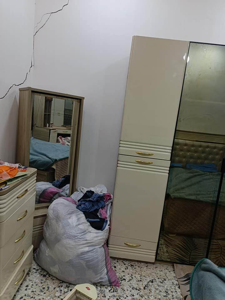 غرفه تركيه درجه اولى امانت الله ضهر ابلوك مو عادي وهيه كلش ثكيله وعندي شيله وبيع مستعجل حته فرغتها من الغراض  مكاني بغداد ***********
