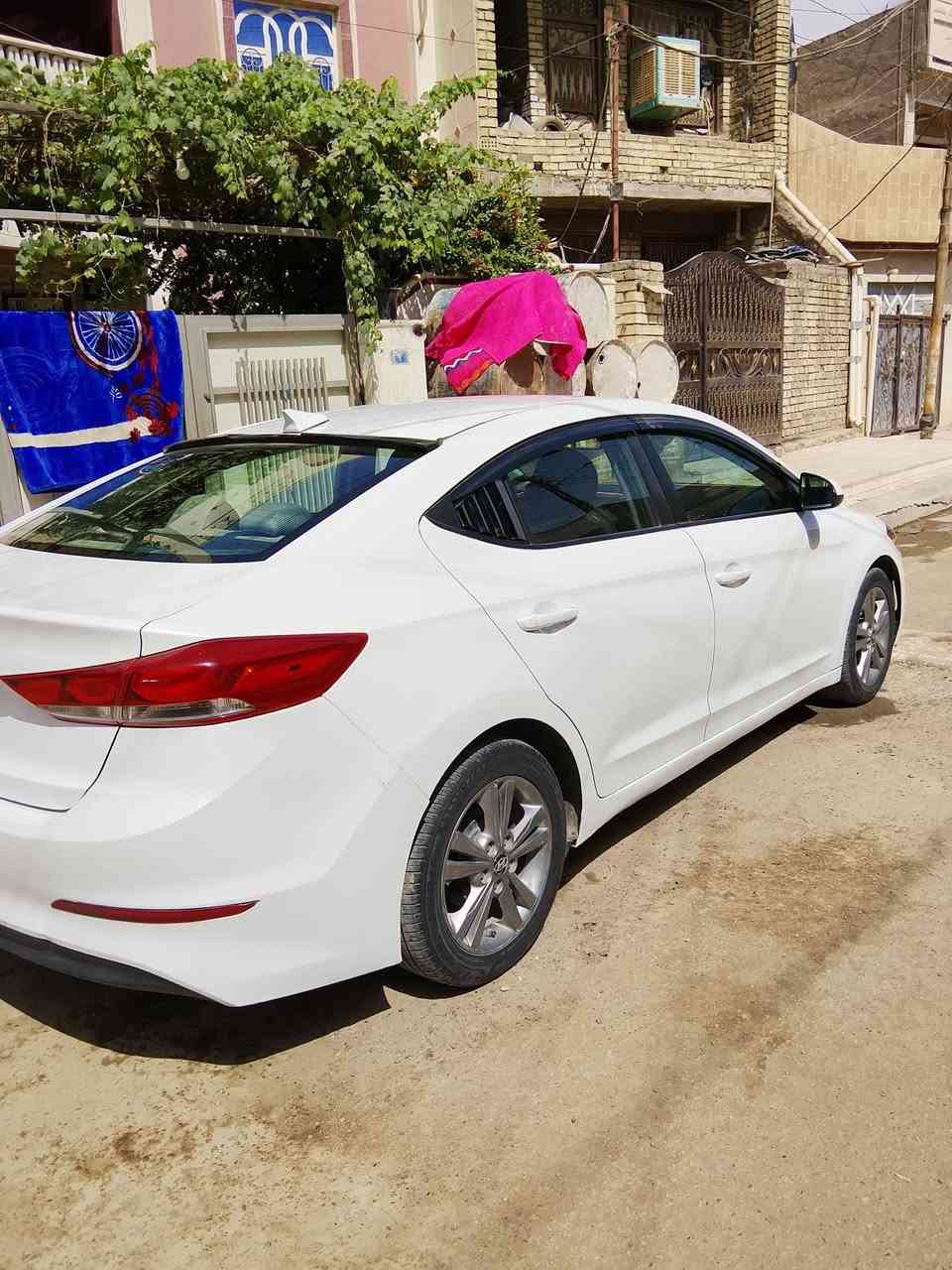 النترا 17 أبيض بغداد محرك - گير - تبريد - مغلفه بالنواب كشنات  وأرضيه وصندوگ * سياره جاهزه * بغداد - زعفرانيه    110$
***********
