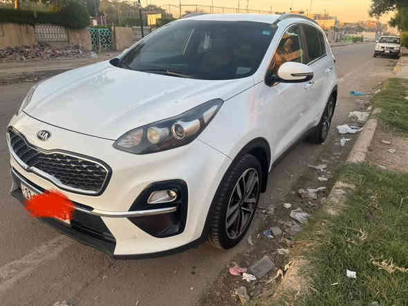 السلام عليكم اسبورتج موديل 2020 مكفوله من الصبغ والبارد فقط مكانين صغار bdr ماشيه95السيارة جديدة جدا السونر مرفق بالمنشور مكان بغداد جاهزة من كل شي مابيها اي نقص السعر200  
الرقم ***********
