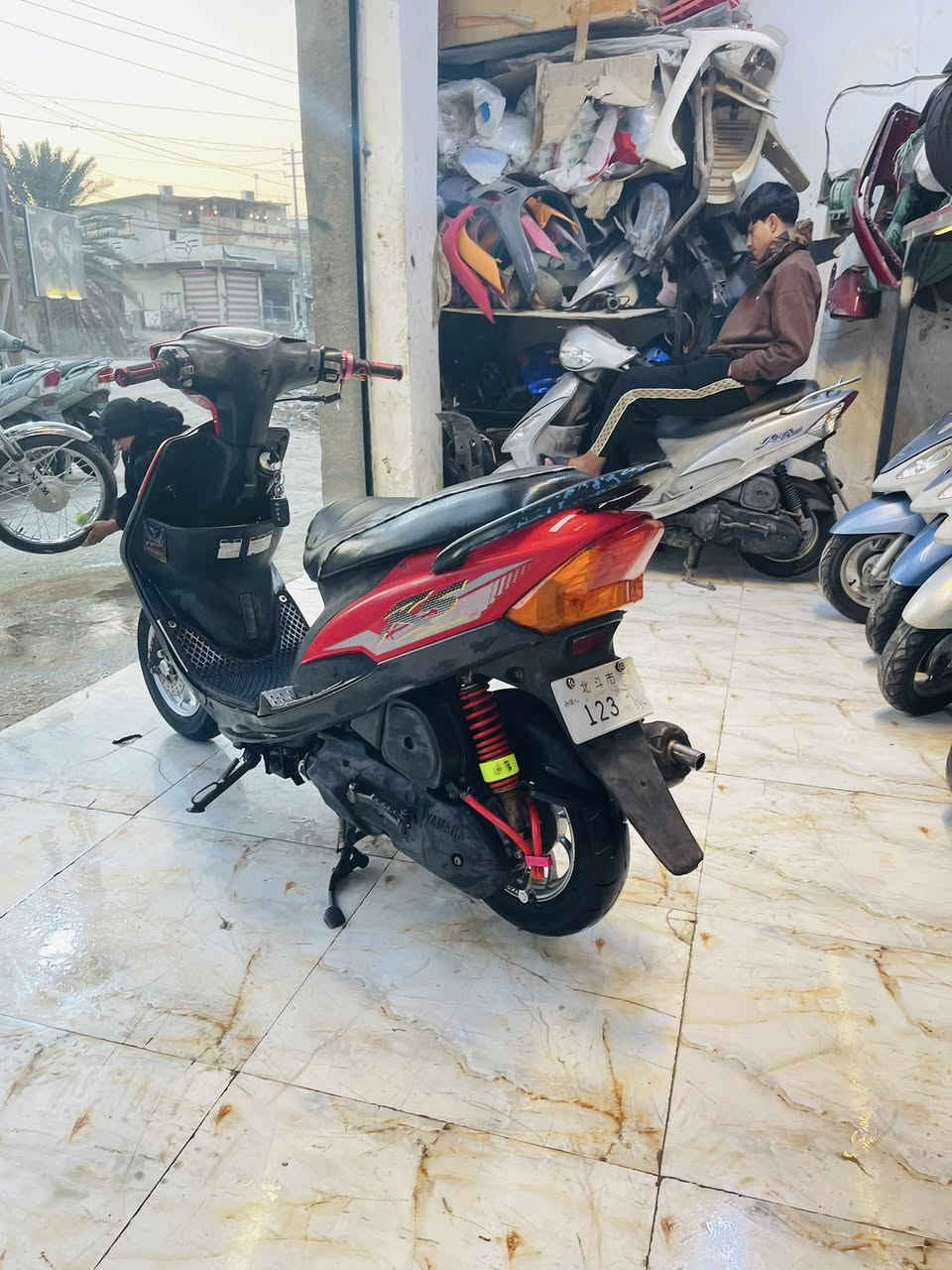 سلام عليكم درجه ماكس عدّله لبيع كفله عامه 55بلادي بيه كلجات رياضي يدات رياضي شيال رياضي مكاني كربلاء مستشفى كفيل 
سعر تصال ‭0787 483 8287‬
