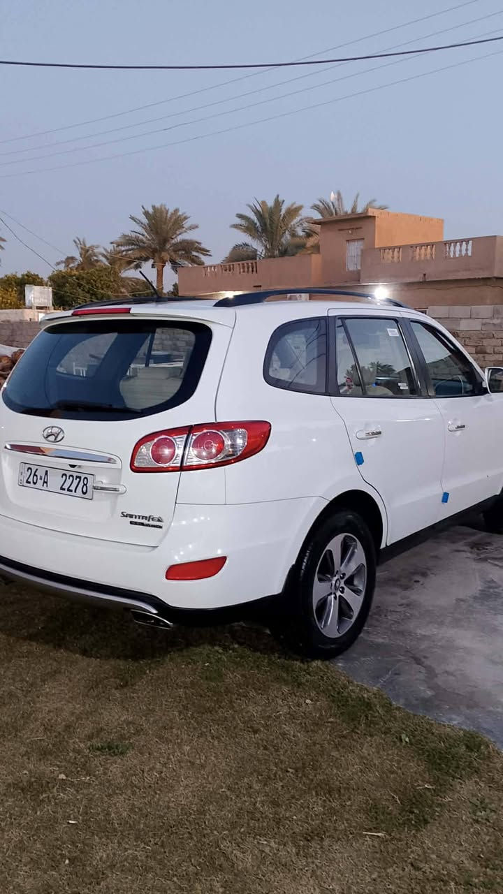 السلام عليكم مكلف بل نشر سنتافي موديل 2012 كير ومحرك وكهربائيات شرط مكفولة كفالة عامه بدون اي صبغ او ضرر رقم صلاح الدين اجنبي شرط التحويل محرك سته المرغوب سياره مال جناي تخم تاير جديد سعر 170قفل نعتذر عن المراوس او التقصيط الاتصال على الرقم *********** بي واتساب
