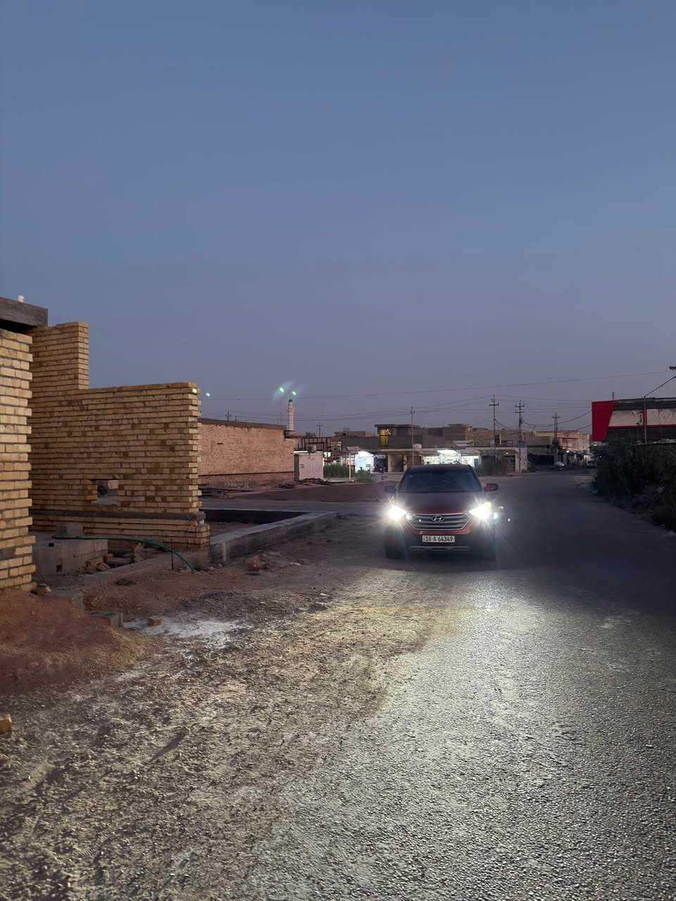 هيكل للبيع 
الجغيفي الثانية
مقابل جامع صفوة الرحمن
المساحة 158 متر
الوجه 21 متر 
النزال 20 
موقع مميز جدا 
وسط السكن
شارع مبلط  
يتكون الهيكل 
من غرفة نوم 
وصالة واستقبال 
ومطبخ وصحيات 
السعر 70 وبيه مجال بسيط
الرقم ***********
***********
مكتب التاج 
الجغيفي الثانية مجاور خدمات عمر النعيمي
