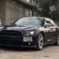 جارجر 2011  R/T فول مواصفات 8 سلندر 5700 1/ فتحه سقف كهربائيه 2/ كأمره...