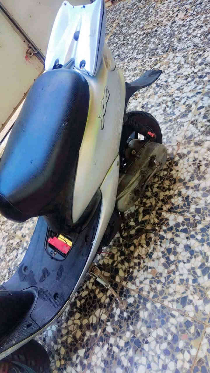 سلام عليكم شباب درجة60 عصفوريه نضيفه محرك ابلاديه للبيع السعر 200 مكان محموديه حي 17 
رقم *********** اتصل واتساب موجود
