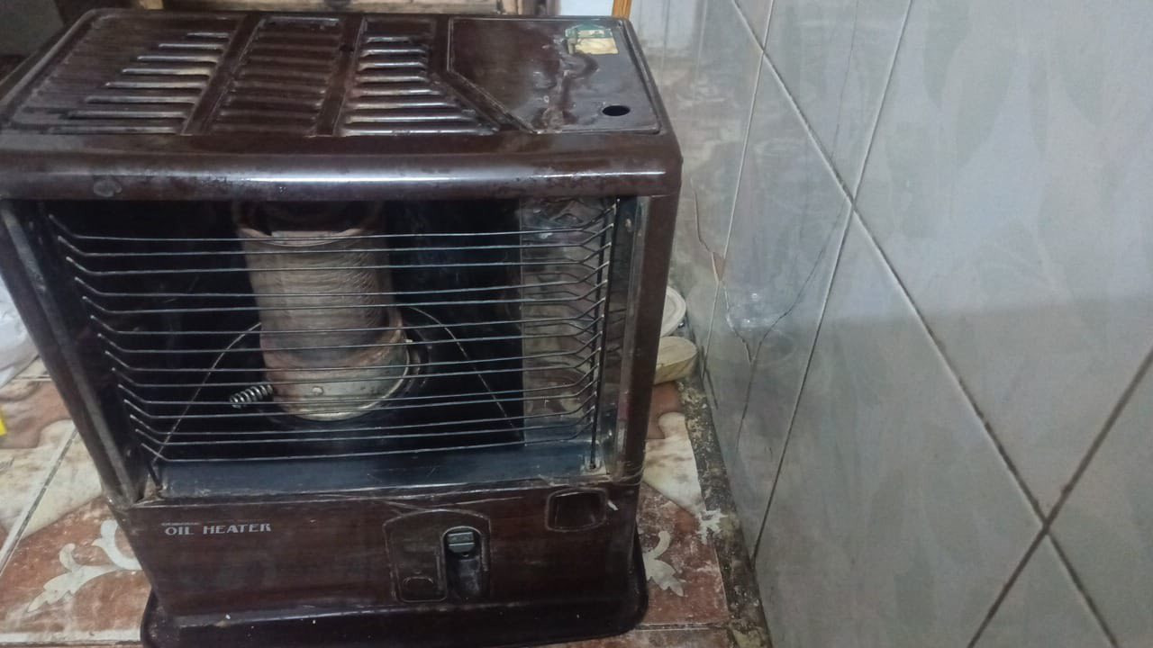 جرّبايه نفر ونص 35 قفل ميز الوردي 15 الف
كاروك 15 الف 
موجود لون بيجي 
صوبه 25


**إذا كنت صاحب هذا الإعلان وتريد حذفه لأي سبب، رجاءا أرسل رسالة إلى الدعم الفني**