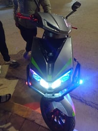 ٦ بطاريات • ٣٠٠٠ واط • سرعة ٨٠