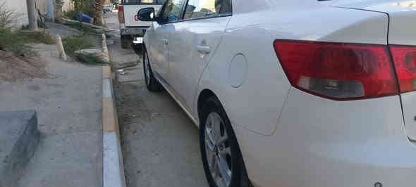 السلام عليكم.... سيراتو موديل 11كفاله تبديل او ضربه عدى بارد وخياس بسيط بالداير  ومرتبهن بيع او مراوس شارجر او اوباما موديل10  السعر 105وبيه مجال ***********
