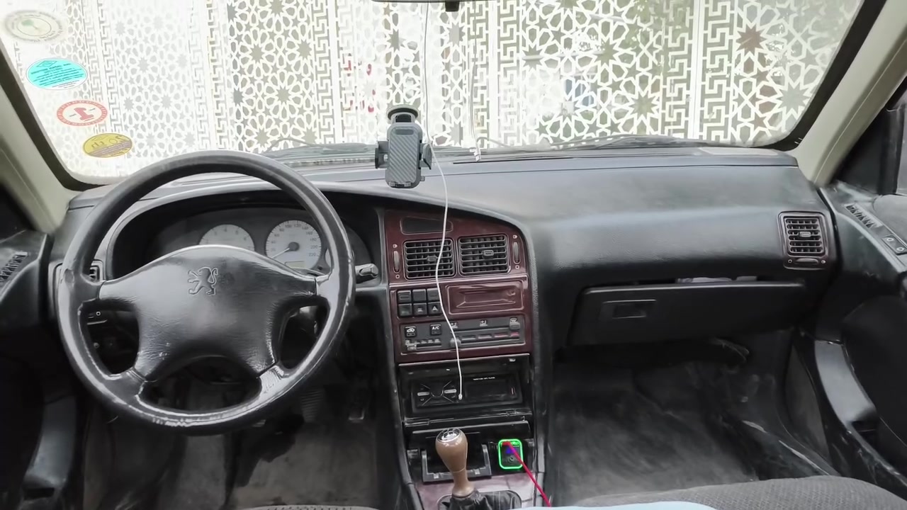 السلام عليكم
بيجو بارص مديل ١٢ 
رقم نجف سنوية جديدة 
باسمي 
سيارة بدون صبغ بيها جراد 
مكاني بغداد 
السعر ٤٢ مجال قليل 
رقمي واتساب
***********
