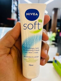 NIVEA Soft • مرطب خفيف • ترطيب ٤٨ ساعة