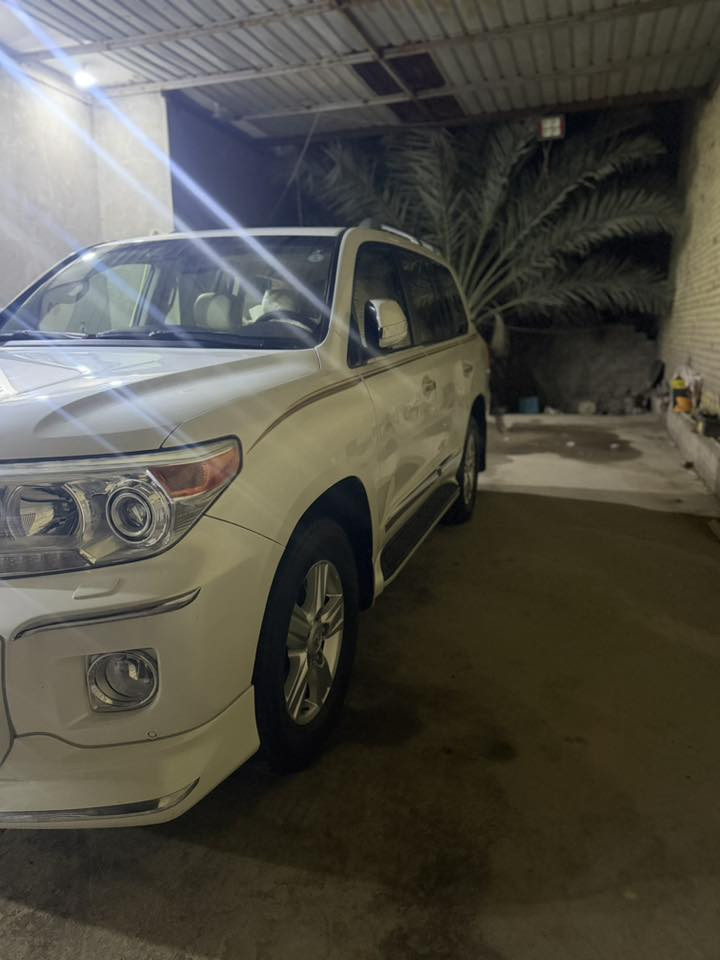 سلام عليكم
لاندكروزر للبيع مديل 2015 
مواصفات لگزز
دگم خزن 
كشنات تدفئة وتبريد 
استيرن كهرباء 
رقم أربيل السنوية  لل ٢٠٣١
تحويل ثاني يوم 
للاستفسار التواصل عل الرقم ***********
البصرة قضاء المدينة
