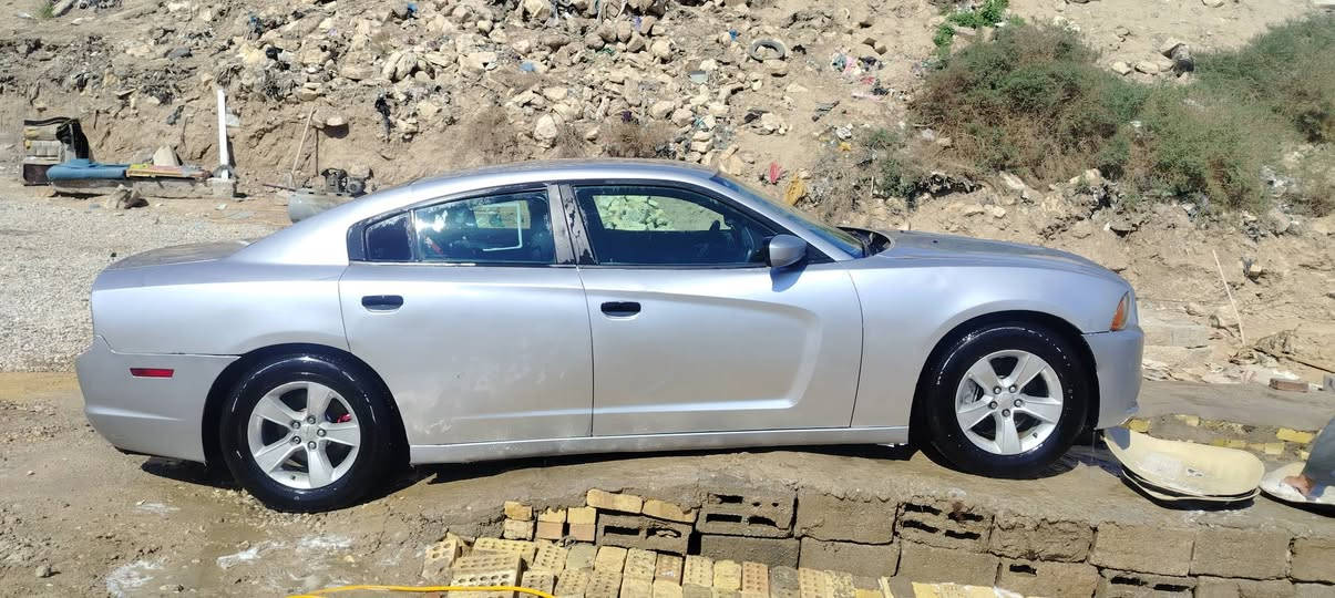 سلام عليكم جارجر ادوات كصه جنطه   مديل 2014 سياره حلوه  جاهزه من كلشي مكينه كير كفاله تبريد ثلج حداده 100/100 مكينه هيمي  كير عصه  هيتر مري تخم تاير جديد متوم شمالي نكليزي طبق اصلل
السعر 48
هاتف *********** 
مكان كوت
