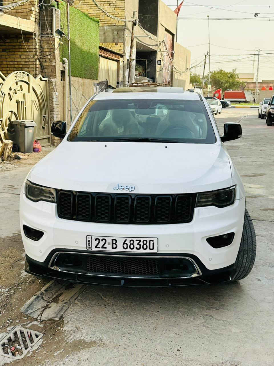 السلام عليكم 
———————
بيع او مراوس حسب القناعه 
جيب 2018  Limited فول الأخير 
مكينه 3600
وأرد خليجي 
——————————————-
بصمه + بصمه أبواب 
بانوراما
رادار  جانبي 
كشنات جلد حضن 
كشنات تدفئة 
كشنات كهرباء 
تشغيل عن بعد 
ويل كب 20 
شاشه كبير 
كامره خليفه 
حساسات خلفي 
بجم زنون كامل نهار 
تبريد قطعتين 
تبريد بيانو 
مرايه داخليه تعتيم ليلي 
تحكم ستيرن فول 
باقي تفاصيل واضحه بالصور 
————————————————————
سياره وارد خليجي 
(( بيه باب تبديل فقط ))
(( رقم أربيل تريد تحويل تريد وكالة ))
(( سونار ناشره واضح بالصور ))
—————————————————————
مكانه:بغداد الدولعي 
سعر :260 بيه مجال 
اتصال:***********
