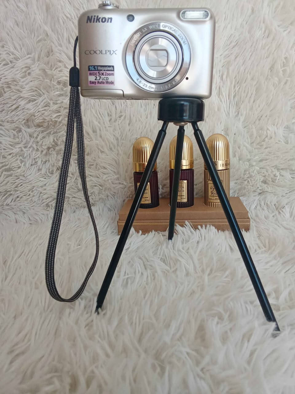 كاميرا نيكون COOLPIX أصلية 📸
دقة 16.1 ميگابكسل تصور صور واضحة ونقية.
بيها زوم بصري 5X للتقريب بدون ما تخرب الصورة.
ممتازة للسفر والتصوير اليومي وصناعة المحتوى.
✔️ خفيفة وسهلة الاستخدام
✔️ شاشة 2.7 بوصة
✔️ تصوير صور وفيديو
✔️ نظيفة وتشتغل تمام كركوك, العراق


**إذا كنت صاحب هذا الإعلان وتريد حذفه لأي سبب، رجاءا أرسل رسالة إلى الدعم الفني**