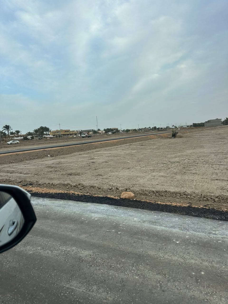 يعلن مكتب الشمري عن بيع قطع ماموضوح بالصور الاتيه   مرتسب والصور وعلى طريق حله كربلاء  خدمات كامله من ماء وكهرباء واناره شارع وتبليط 200 و 400 ومافوق متوفره كل مساحات والسعر والاستفسار كامل ع الارقام التاليه ***********
***********
