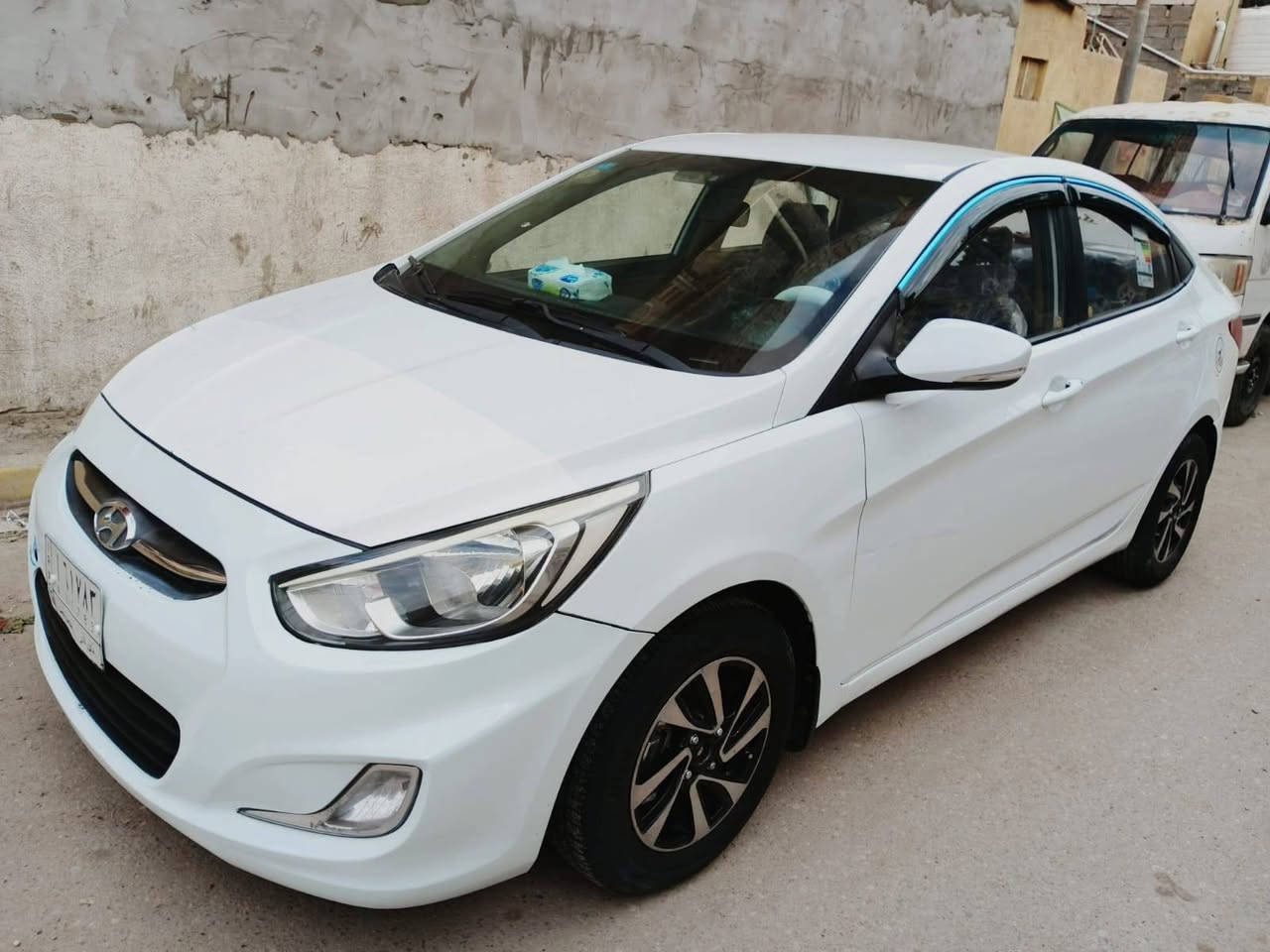 السلام عليكم هونداي اكسنت  موديل16مكينه وكير جدد تبريد تدفه كهربائيات كله شغاله لايت زنون شاشه تاب كامرة خلفية اشاير في المرات اربع دسك سياره خير من الله حدادية طخم تاير جديد رقم ذي قار مشروع وطني صاحب سياره يريد تحويل    السعر 83 وبيها مجال قليل واسونار مآله موجود
للاستفسار الاتصال على الرقم
***********
