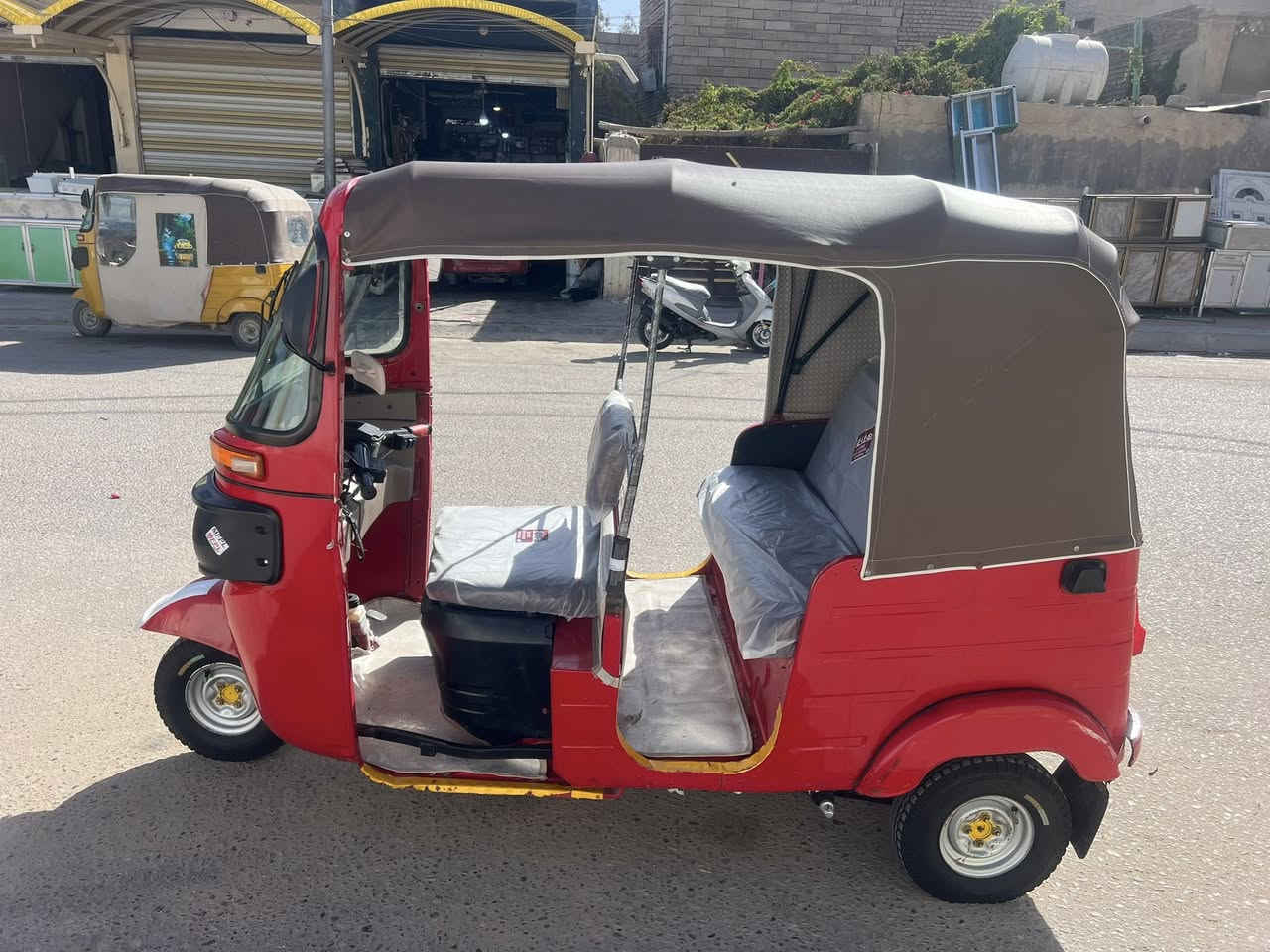 السلام عليكم خواتي
تكتك مودل 18شهر7
تكتك حلو اوراق اصولي حدترقم
مكاني طويريج***********
