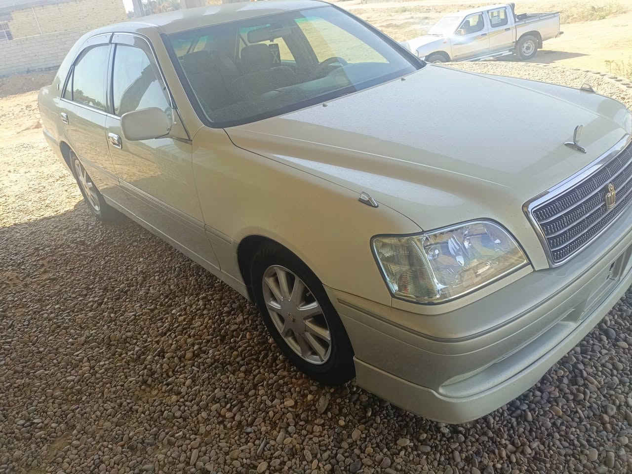 ملكه 2002 ادوات كرستال اصل 
مكفولة كفاله عامه 

بدون صبغ عراق ويابان 

خضراويه جديدهه

دكمتين شاصي 71 

4 كشنات كهرباء 

برده خلفيه 

ويل نجمه 

مكان فلوجه 

سعر 90

***********
