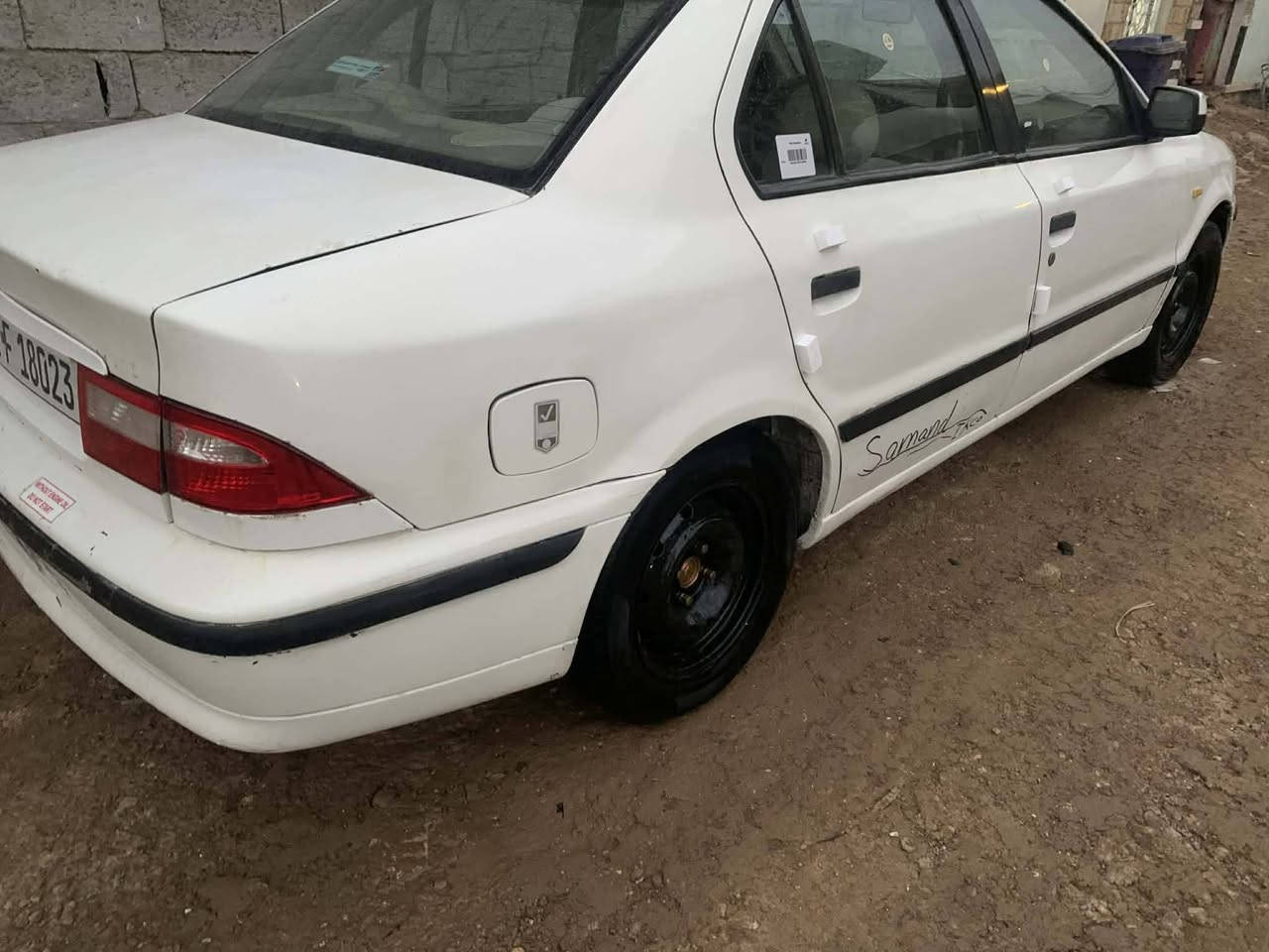 سمند بالاصل موديل 11 مسجلة 10 داخلها عسلي ..كير ومحرك وتبريد وصدر ومشط مكفولات  السياره مابيها نقص ومحدثه سومر مابيها ضربه حلوه فقط خياس معمر هلال خلفي مدوشمه سنويه لل28 انكليزي ترايها ناعم زيرو ماشيه 97 الف رايدها ب43$ بغداد الشراي يتصل ***********
