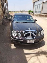 للبيع كيا اوبرس موديل 2005 رقم انكليزي بسمي الاتصال على الرقم 07723767...