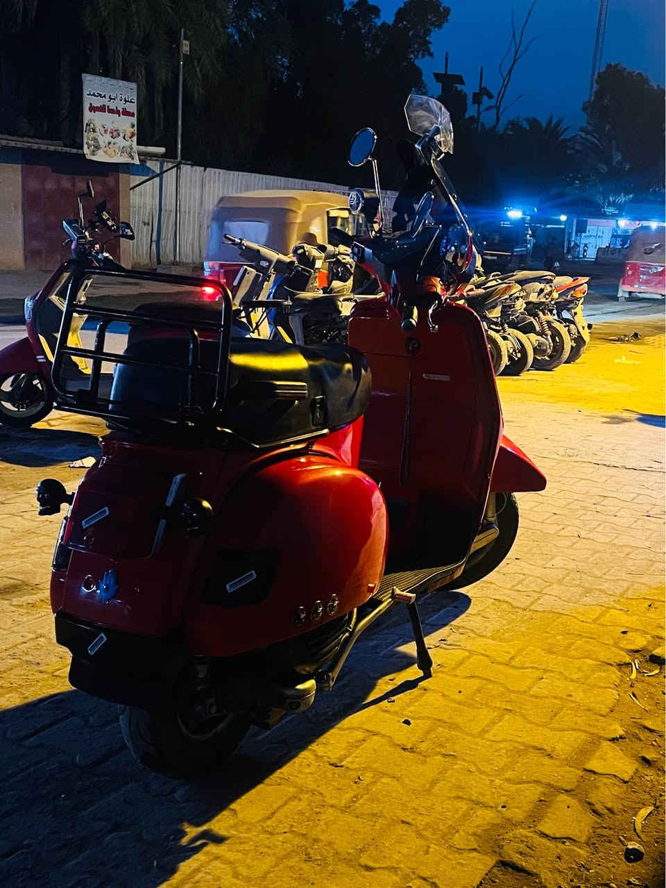 دراجة vespa للبيع تواصل ويه صاحبها اني مُكلف بالنشر ‭0783 345 3847‬ مكان الدراجة بغداد الشعلة بغداد, العراق
