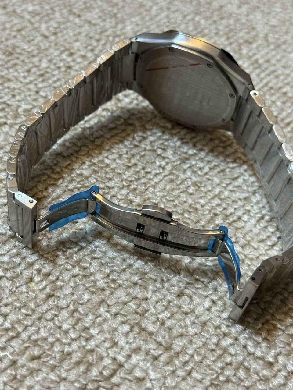 ساعة ماركة سويسرية غير مستخدمة
يوجد توصيل كافة محافظات العراق


**إذا كنت صاحب هذا الإعلان وتريد حذفه لأي سبب، رجاءا أرسل رسالة إلى الدعم الفني**